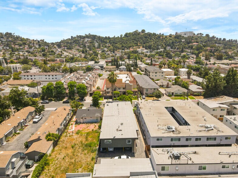 More Photos Of 1001 E Acacia Ave, Glendale Apartments For Sale