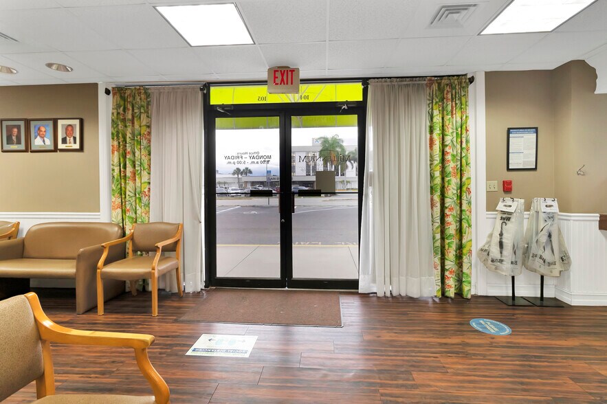 More Photos Of 2525 Harbor Blvd, Port Charlotte Medical For Sale