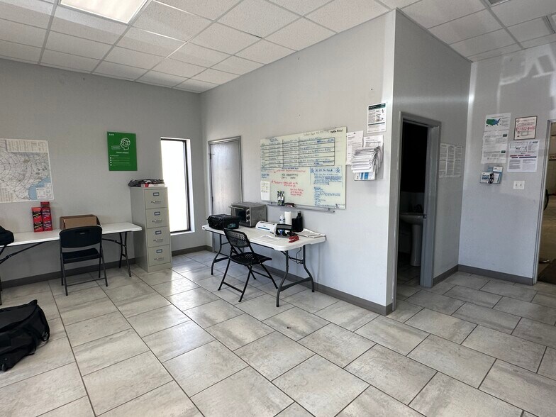 More Photos Of 4111 S County Road 1297, Odessa Warehouse For Lease