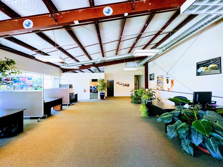 More Photos Of 585 Clover Ln, Ashland Light Manufacturing For Lease