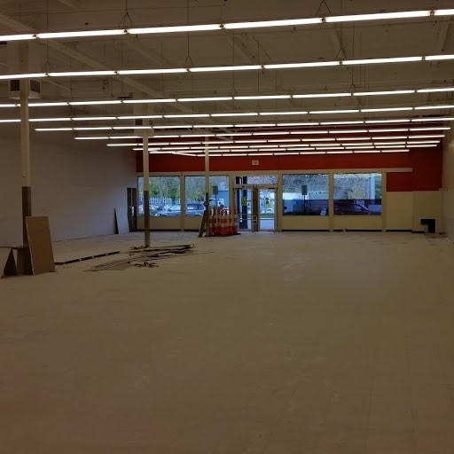 More Photos Of 6100-6130 SE King Rd, Portland Unknown For Lease