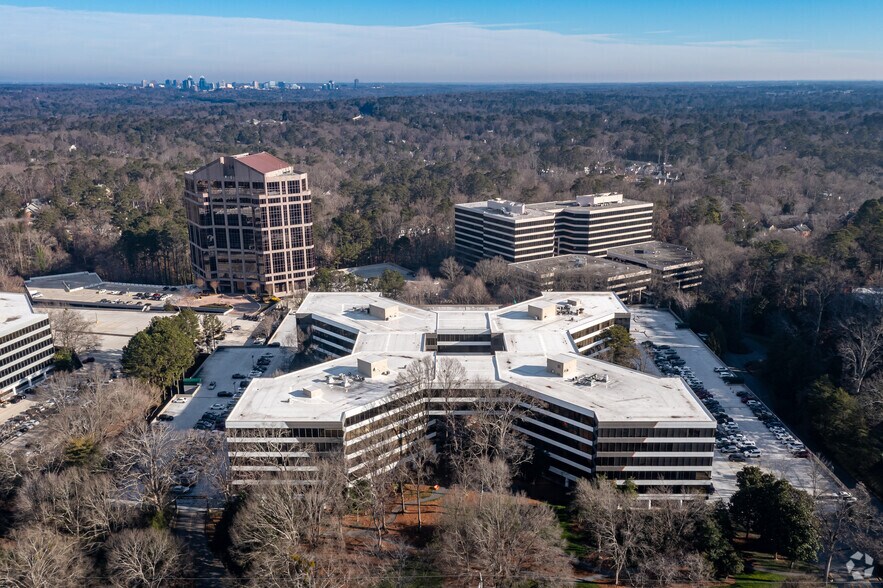 More Photos Of 3495 Piedmont Rd NE, Atlanta Unknown For Lease