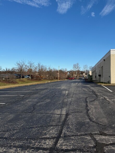 More Photos Of 430-444 Virginia Dr, Fort Washington Flex For Sale