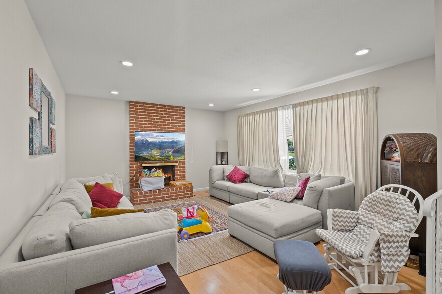 More Photos Of 4425 Blackford Ave, San Jose Apartments For Sale