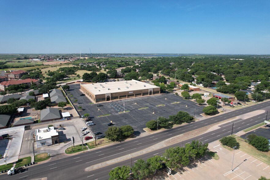 More Photos Of 2215 Southwest Pky, Wichita Falls Office For Lease