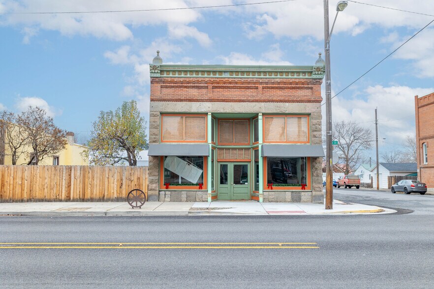 More Photos Of 306 S Main, Union Storefront Retail Residential For Sale