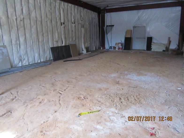 More Photos Of 3935-3943 Dunn Rd, Fayetteville Storefront Retail Office For Lease