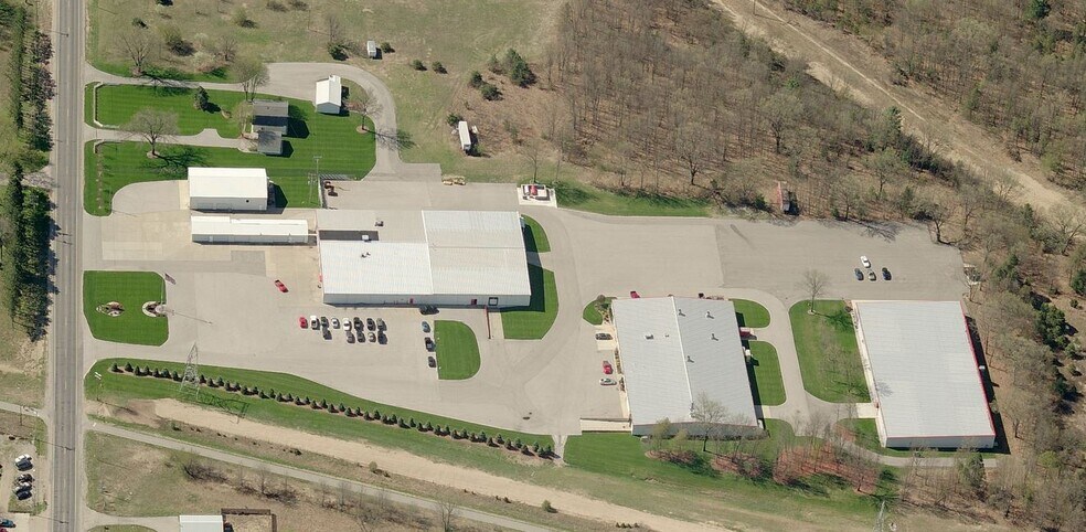 Primary Photo Of 3011-B S Mill Iron Rd, Muskegon Warehouse For Lease