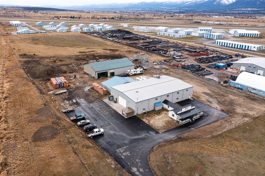 More Photos Of 497 Stevensville Airport Rd, Stevensville Warehouse For Sale
