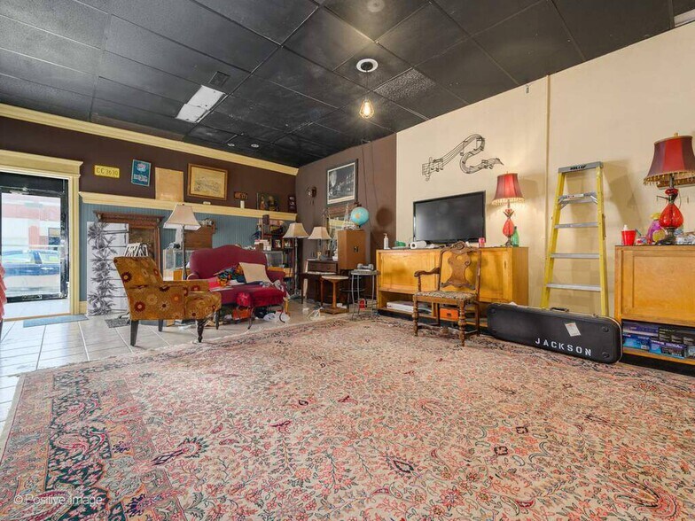 More Photos Of 5924-5926 W Lawrence Ave, Chicago Storefront For Lease
