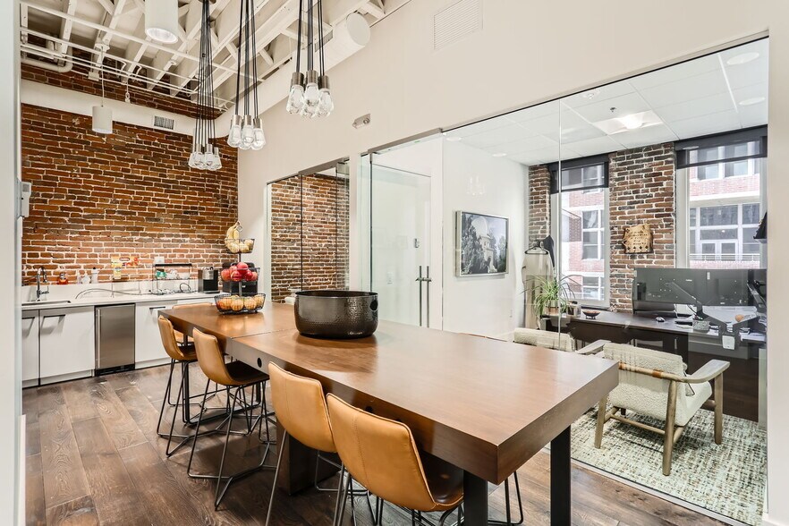 More Photos Of 1725 Blake St, Denver Office For Lease