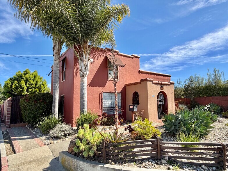 More Photos Of 1605 Capitola Rd, Santa Cruz Office For Lease