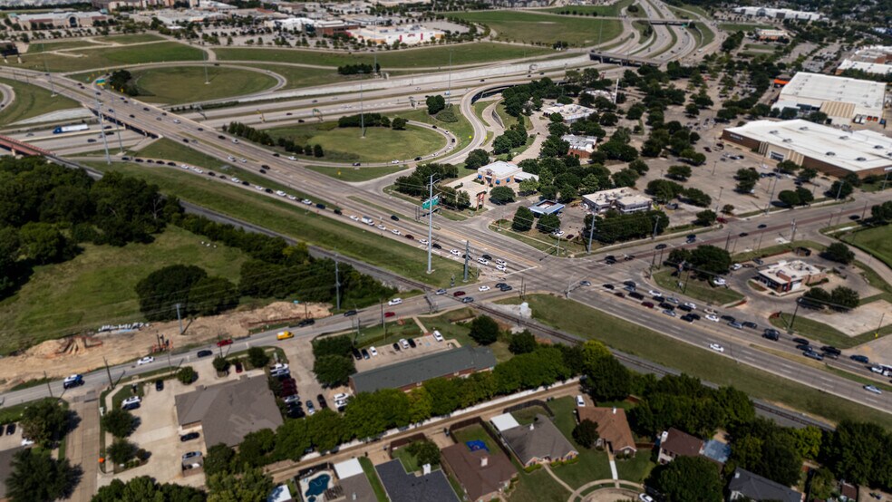 More Photos Of 3320 Lavon Dr, Garland Bank For Lease