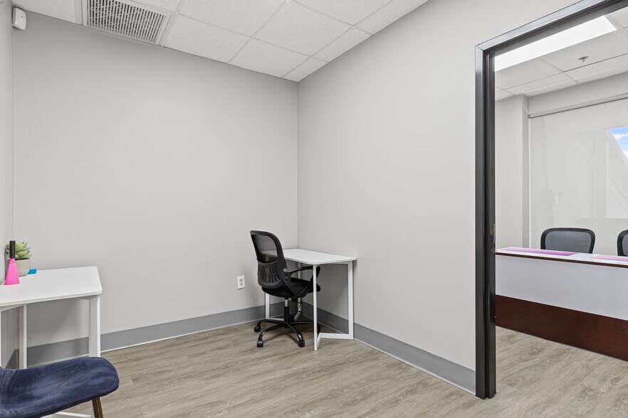 More Photos Of 1900 The Exchange SE, Atlanta Office For Sale