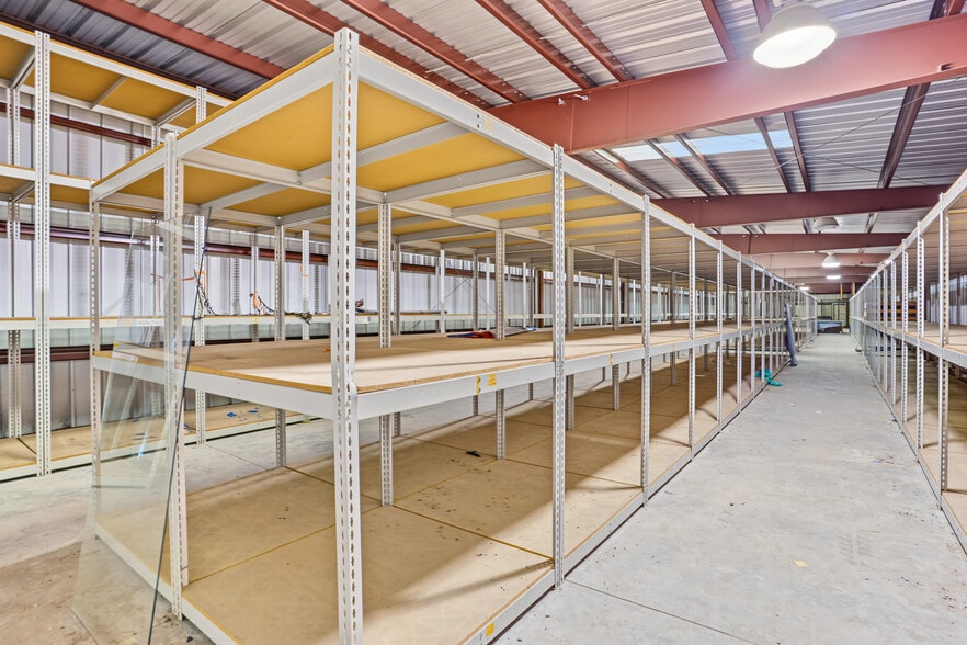 More Photos Of 12625 40th St N, Clearwater Warehouse For Sale