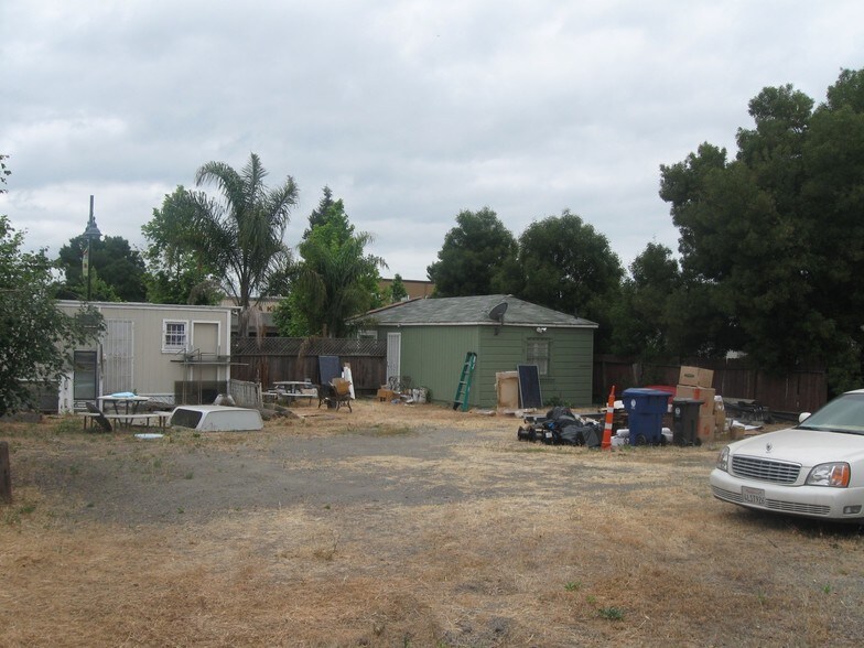 More Photos Of 3210 Castro Valley Blvd, Castro Valley Storefront Retail Residential For Lease