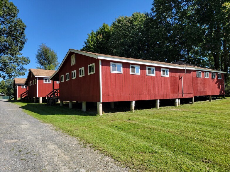 More Photos Of 232 White Oak Rd, Elizaville Specialty For Sale