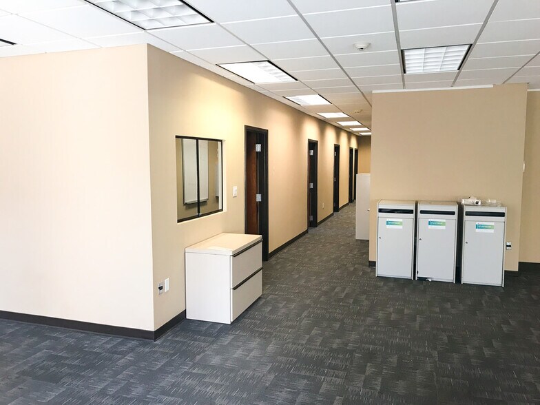 More Photos Of 330 Pelham Rd, Greenville Medical For Lease