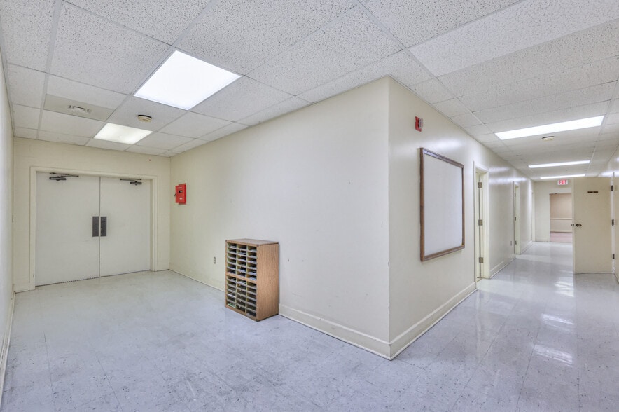 More Photos Of 228 S Military Ave, Lawrenceburg Religious Facility For Sale