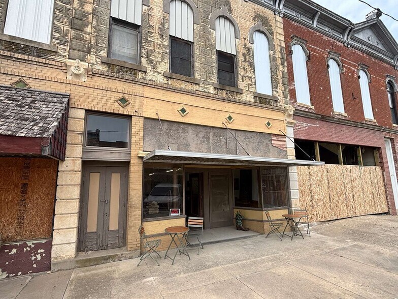 Primary Photo Of 411 Main St, Florence Storefront Retail Residential For Sale