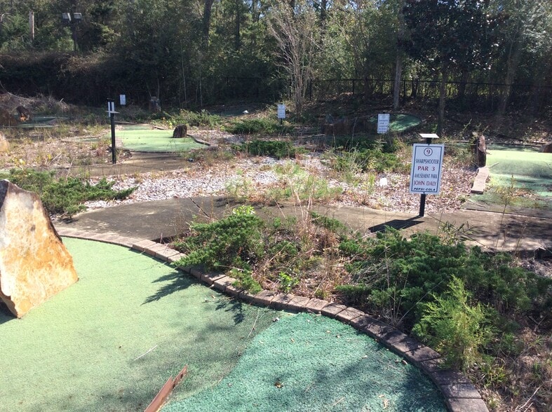 More Photos Of 2639 S Forest Ave, Luverne Amusement Park For Sale