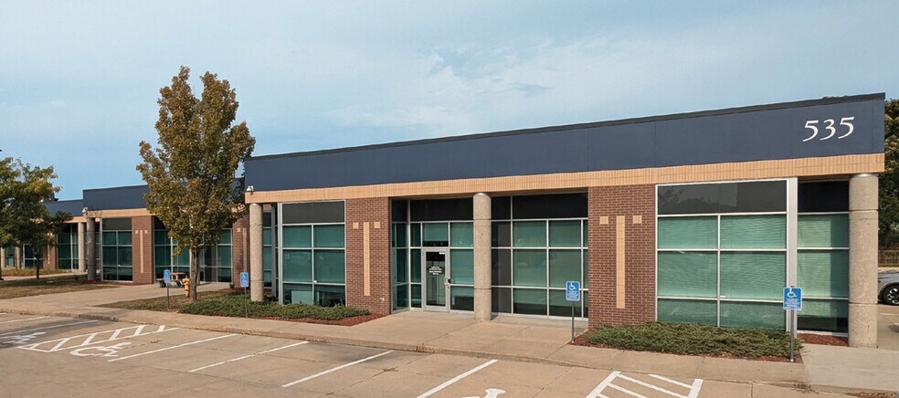 More Photos Of 535 SW 7th St, Des Moines Flex For Lease