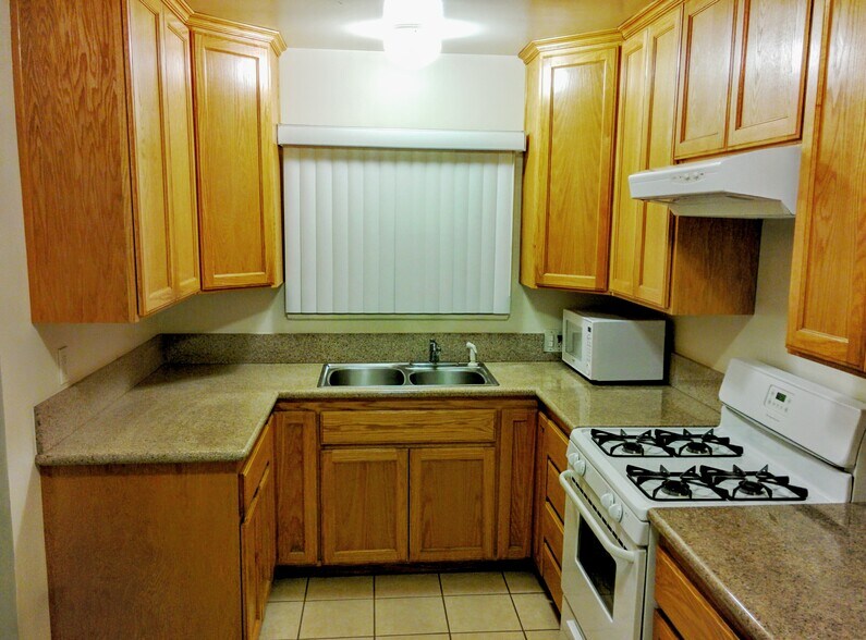 More Photos Of 12843 Columbia Way, Downey Land For Sale