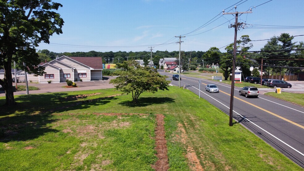 More Photos Of 60 Boston Post Rd, Madison Storefront Retail Office For Sale