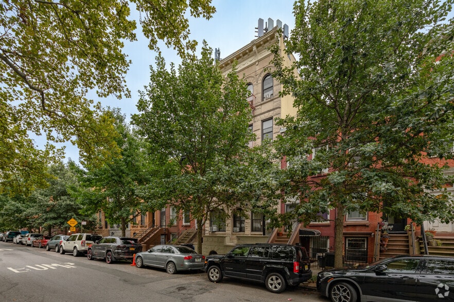 More Photos Of 328 Madison St, Brooklyn Apartments For Sale
