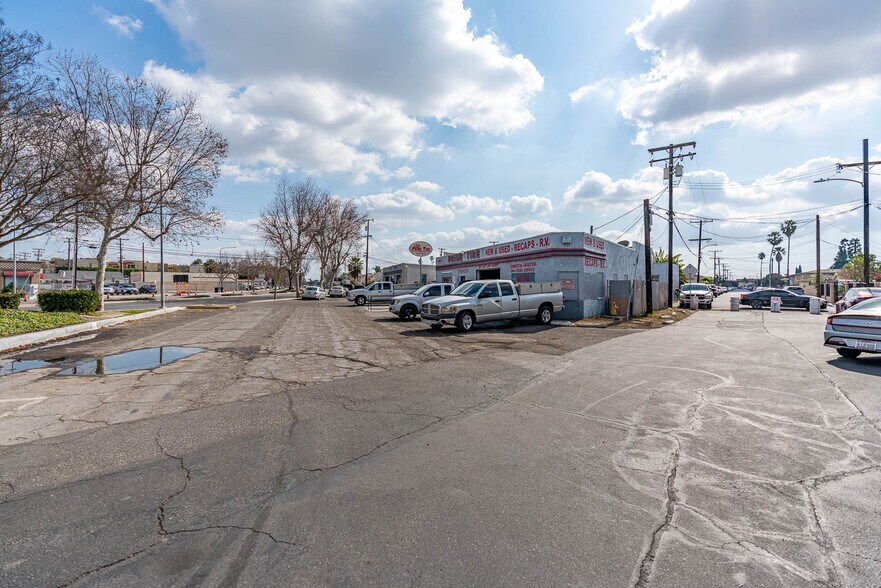 More Photos Of 13021 Century Blvd, Garden Grove Auto Repair For Sale