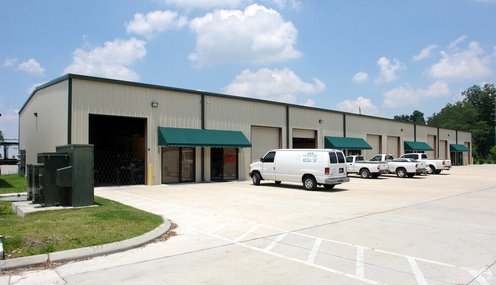 More Photos Of 530 Ellis Rd S, Jacksonville Unknown For Lease