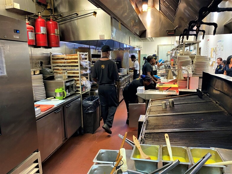 More Photos Of 3355 Patriot Pky, Sumter Restaurant For Sale