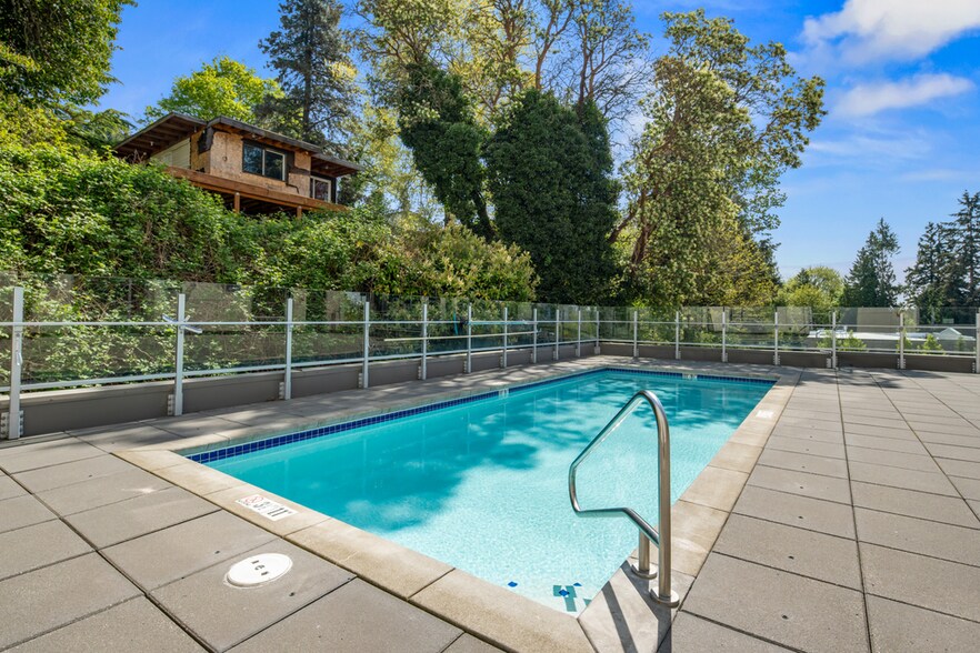 More Photos Of 22406 Pacific Highway South, Des Moines Hotel For Sale