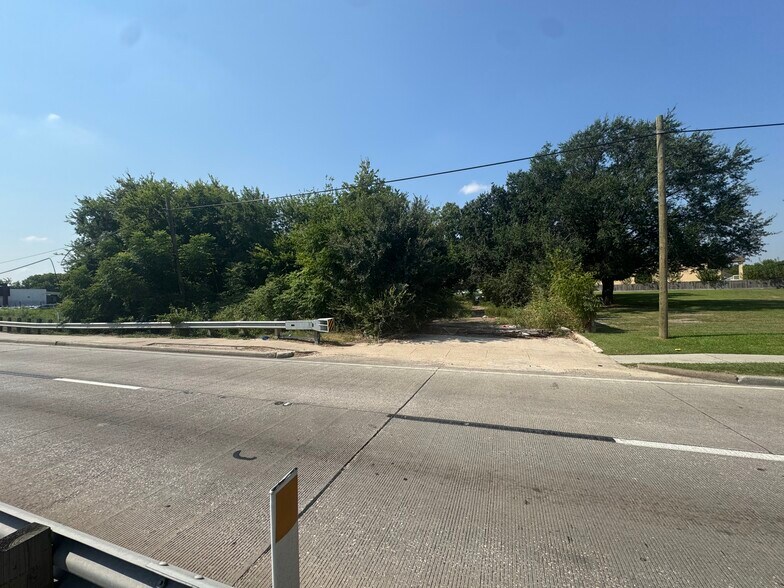 More Photos Of Gulf Freeway & Monroe Rd, Houston Land For Sale