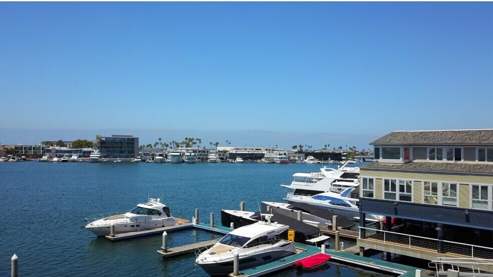 More Photos Of 2751 W Coast Hwy, Newport Beach Restaurant For Lease