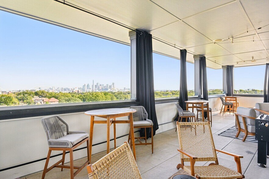 More Photos Of 101-111 W Davis St, Dallas Apartments For Lease