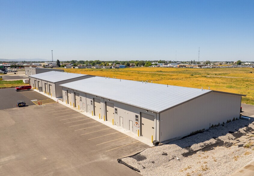 More Photos Of 1710 E Piper St, Idaho Falls Warehouse For Lease