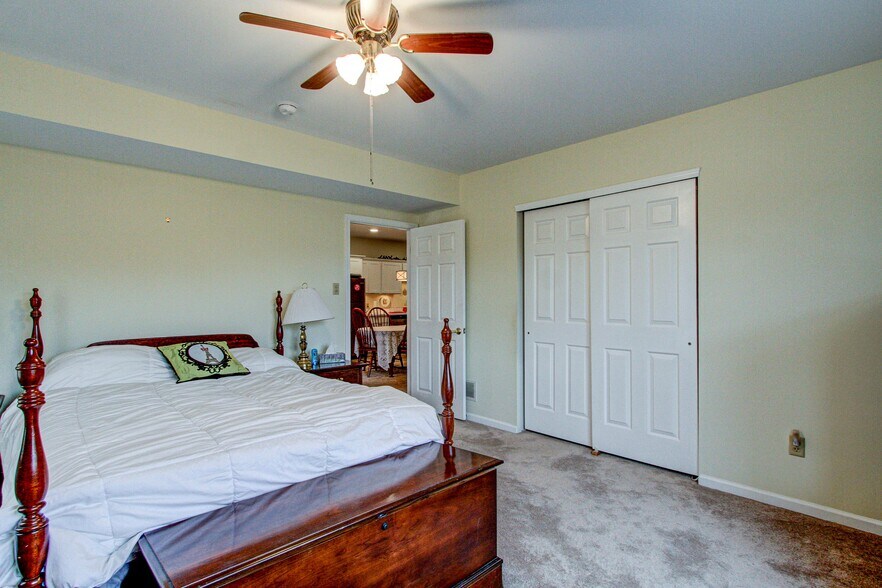 More Photos Of 3328 Huntingdon Pike, Huntingdon Valley Service For Sale