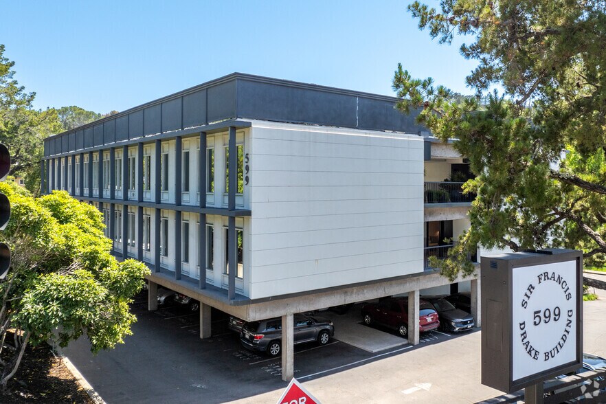 More Photos Of 599 Sir Francis Drake Blvd, Greenbrae Medical For Lease