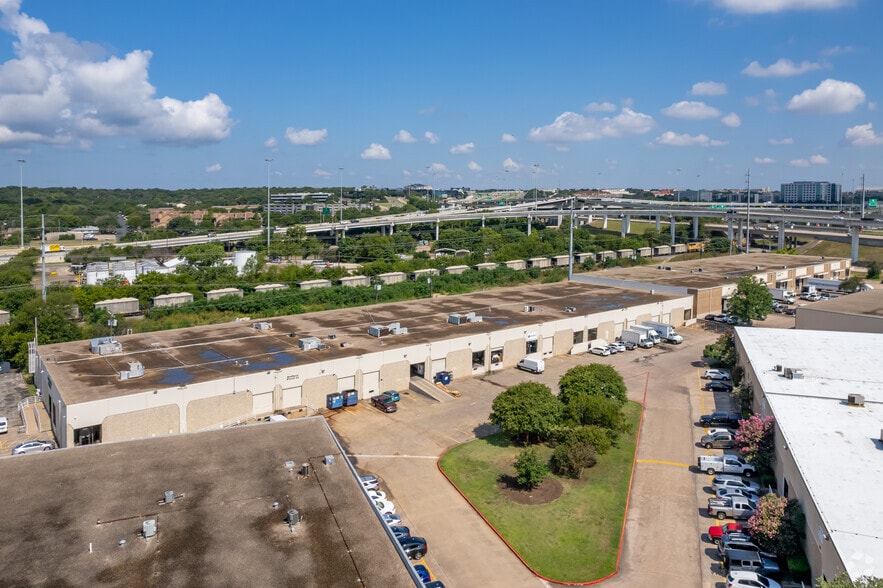 More Photos Of 9220-9232 Research Blvd, Austin Distribution For Lease