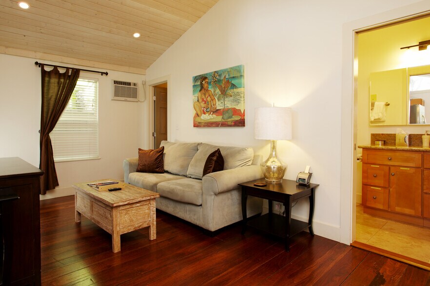 More Photos Of 40 Ae Pl, Paia Apartments For Sale