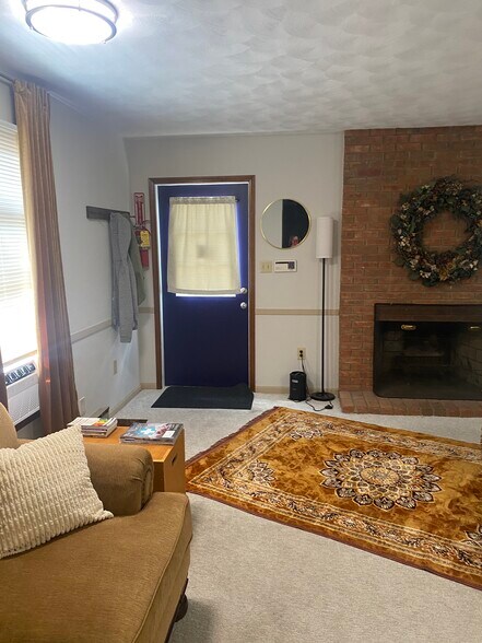 More Photos Of 120 N Main St, Englewood Loft Creative Space For Sale