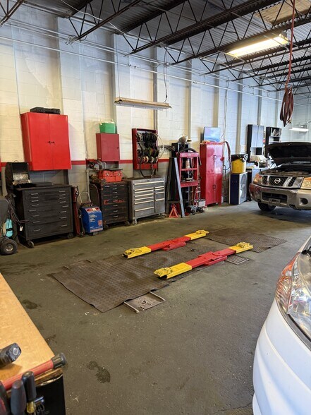 More Photos Of 3728 Downman Rd, New Orleans Industrial For Sale