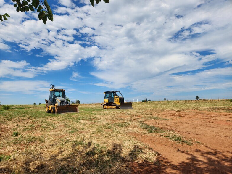 More Photos Of 342478 E 780 Rd, Agra Industrial For Sale