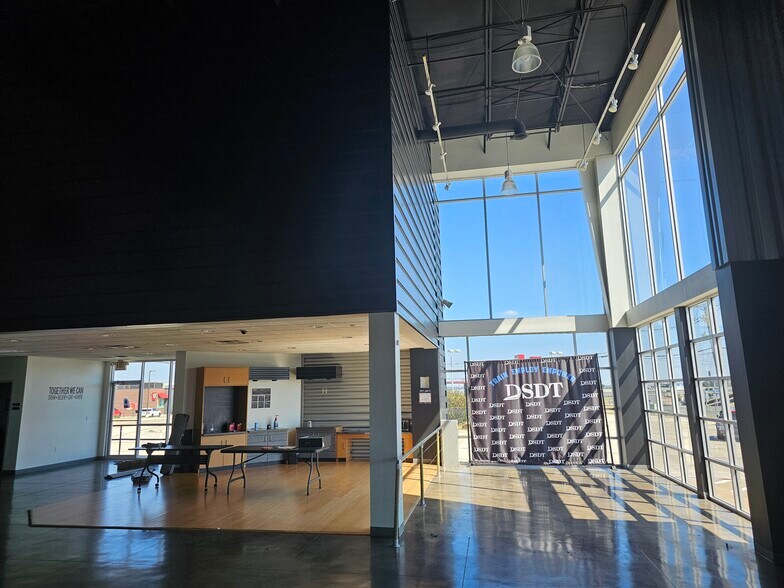 More Photos Of 4301 E Stan Schlueter Loop, Killeen Auto Dealership For Sale