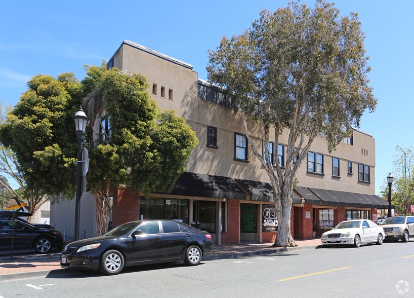 More Photos Of 411-413 Ferry St, Martinez Storefront Retail Office For Sale