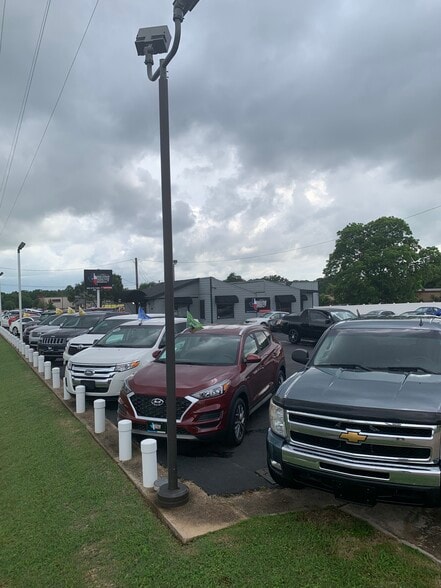More Photos Of 1577 N FM 157, Mansfield General Retail For Sale