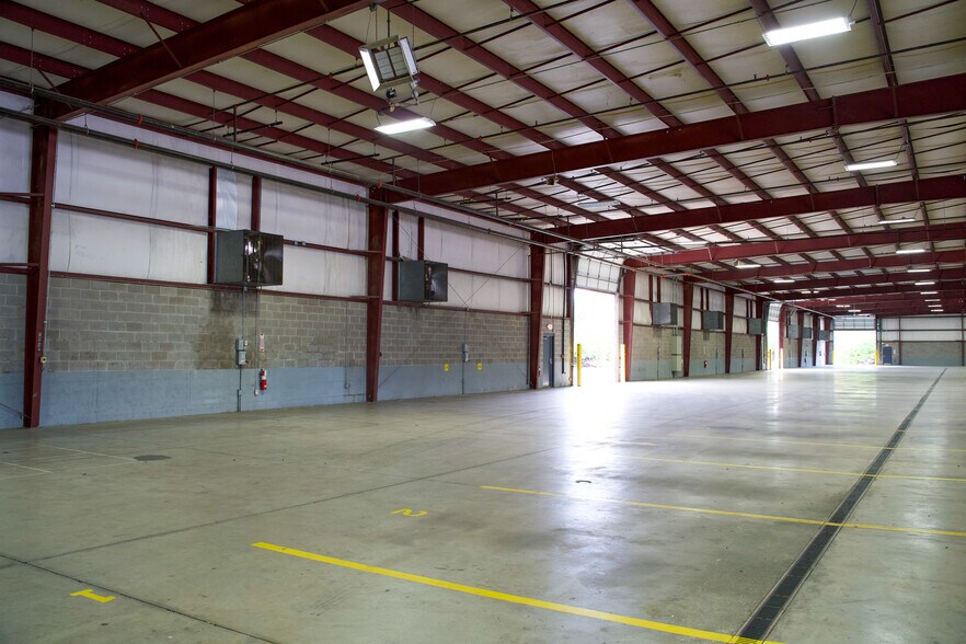 More Photos Of 490 Production Ave, Madison Warehouse For Lease