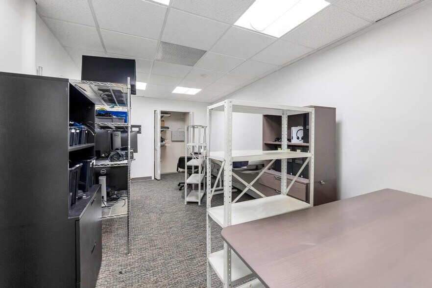 More Photos Of 39 Main St, Northport Office For Lease