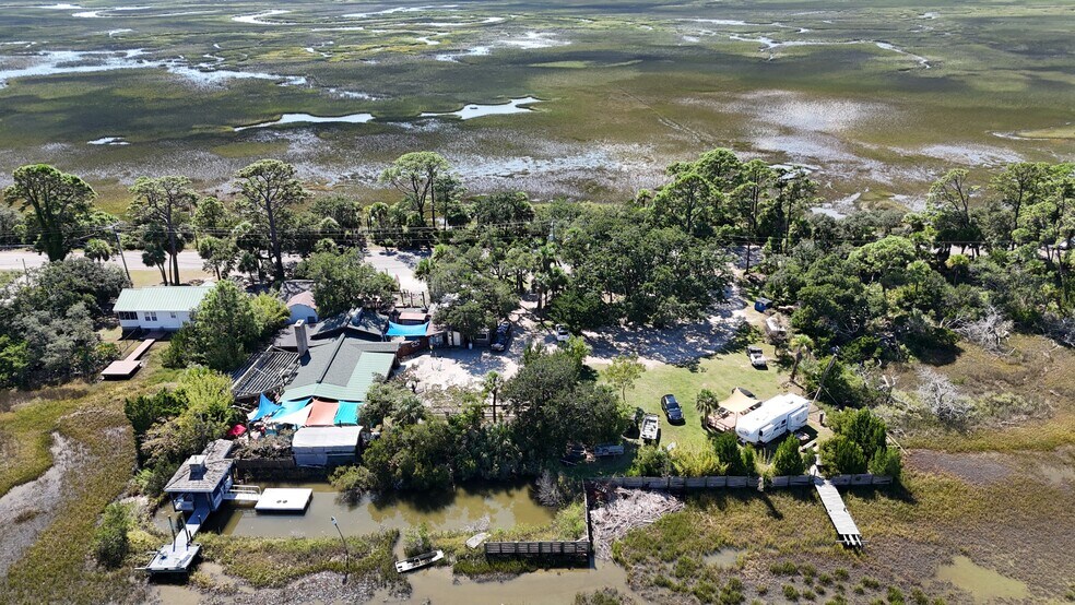 More Photos Of 2111 Sea Island Pky, Saint Helena Island General Retail For Sale